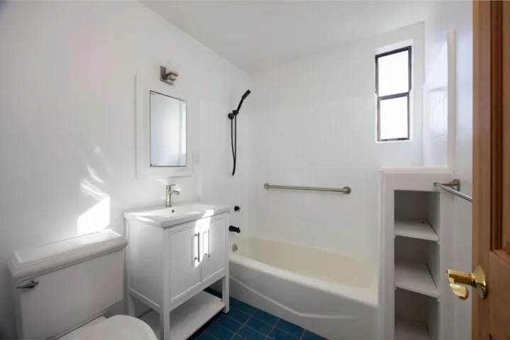 222 Avenue Granada, El Granada, California 94018