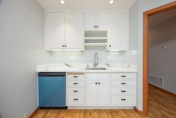 222 Avenue Granada, El Granada, California 94018