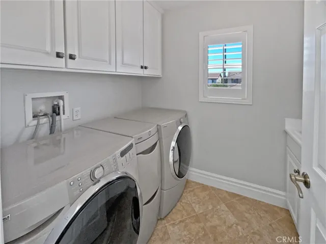 7431 Juneau Lane, Fontana, California 92336