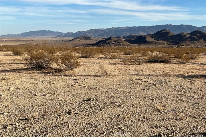 1111 Rainier Road, 29 Palms, California 92277