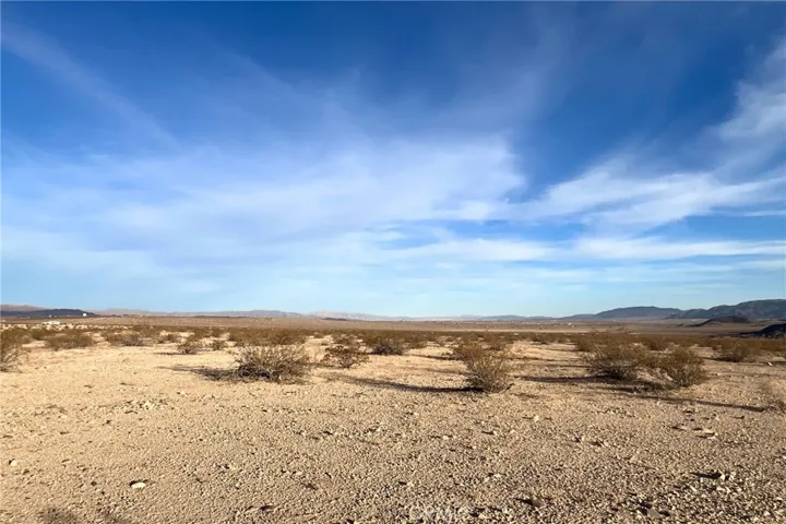 1111 Rainier Road, 29 Palms, California 92277