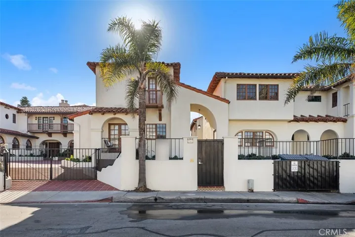 257 Avenida Lobeiro F, San Clemente, California 92672