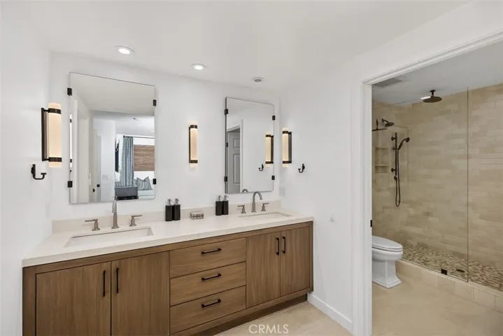 257 Avenida Lobeiro F, San Clemente, California 92672