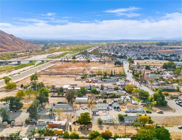 3520 Crestmore Road, Jurupa Valley, California 92509