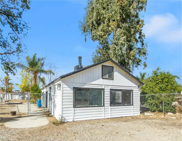 3520 Crestmore Road, Jurupa Valley, California 92509