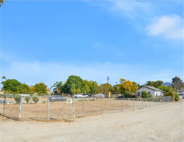 3520 Crestmore Road, Jurupa Valley, California 92509