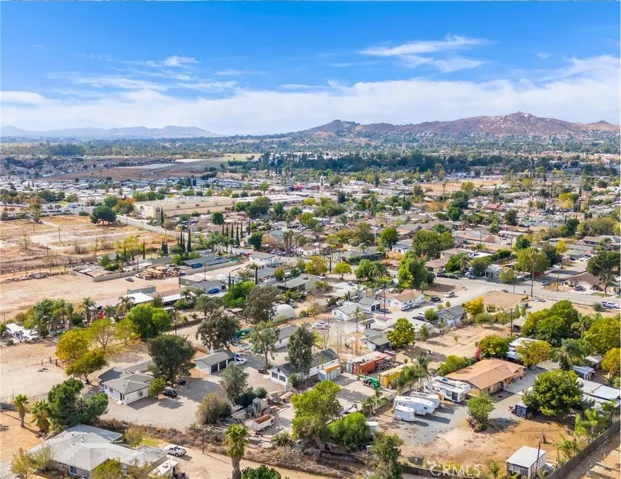 3520 Crestmore Road, Jurupa Valley, California 92509