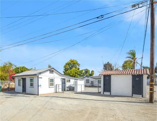 3520 Crestmore Road, Jurupa Valley, California 92509