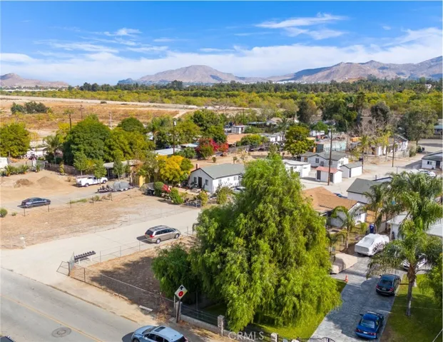 3520 Crestmore Road, Jurupa Valley, California 92509
