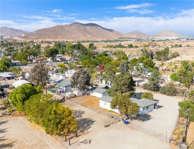 3520 Crestmore Road, Jurupa Valley, California 92509