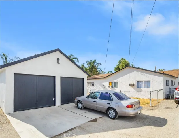 3520 Crestmore Road, Jurupa Valley, California 92509