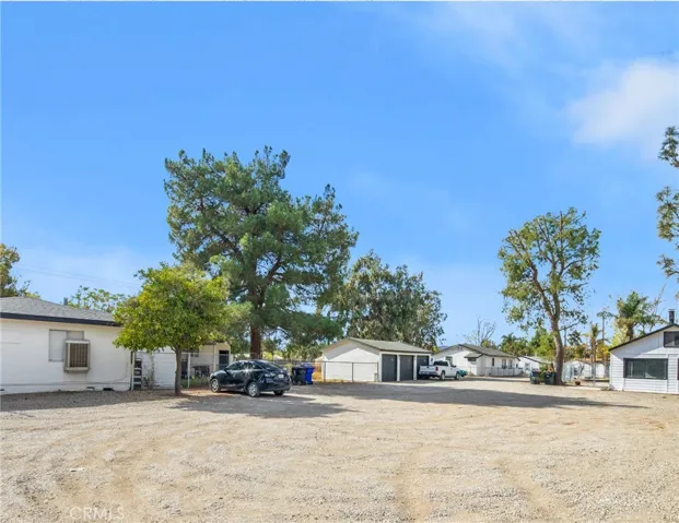 3520 Crestmore Road, Jurupa Valley, California 92509