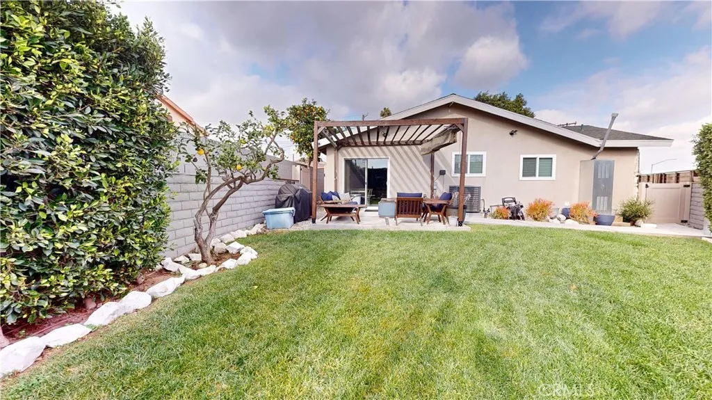 641 W 127th Street, Los Angeles, California 90044 home-pic-46