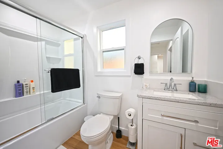 9210 Ventura Way, Chatsworth, California 91311