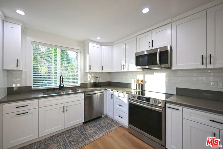 9210 Ventura Way, Chatsworth, California 91311
