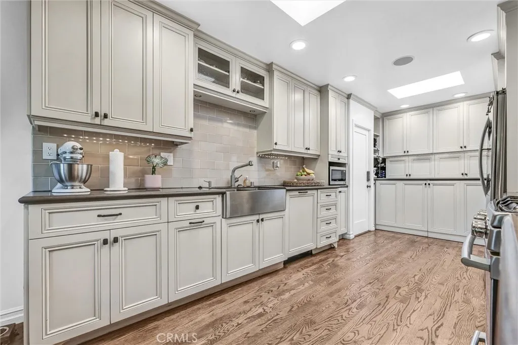 724 N Spaulding Avenue, Los Angeles, California 90046 home-pic-22