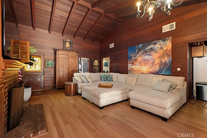 1743 Miramar Drive, Newport Beach, California 92661