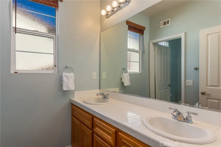 3407 Glendive Court, Simi Valley, California 93065