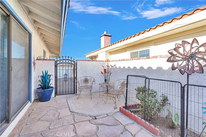 26688 Blue Water Road, Helendale, California 92342