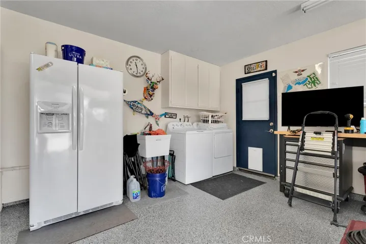 26688 Blue Water Road, Helendale, California 92342