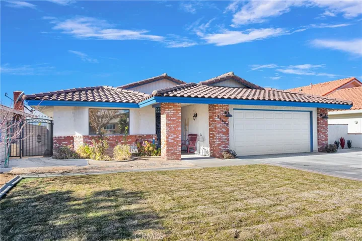 26688 Blue Water Road, Helendale, California 92342