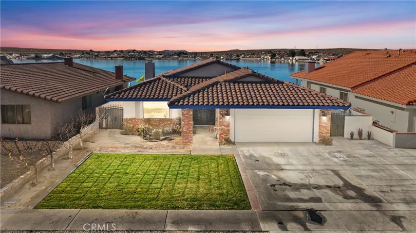26688 Blue Water Road, Helendale, California 92342