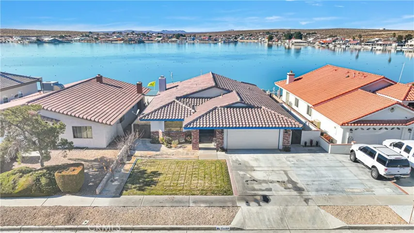 26688 Blue Water Road, Helendale, California 92342