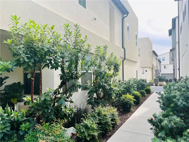 19545 Herringbone Drive, Northridge, California 91324