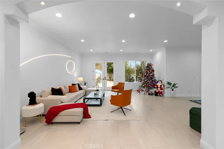 Fornal living room