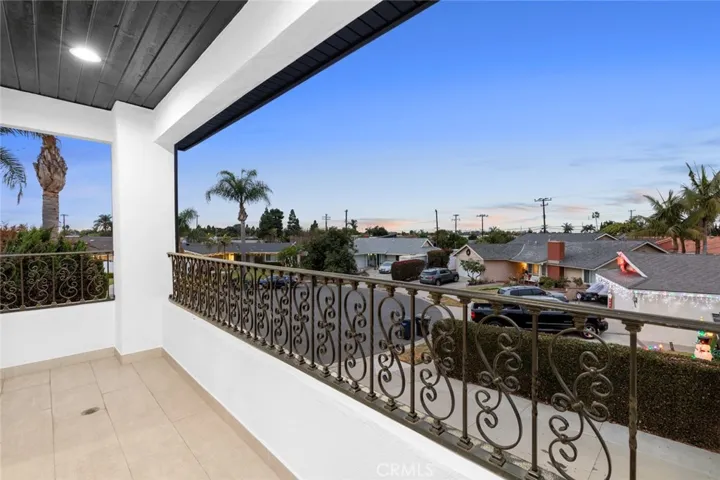 18648 Cedar Cir, Fountain Valley, California 92708