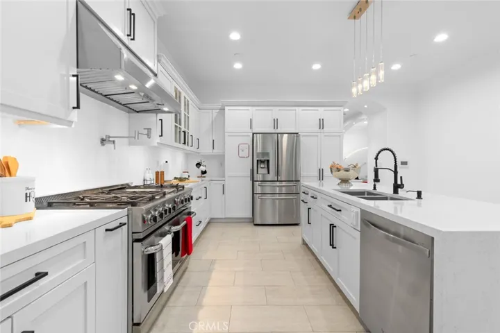 18648 Cedar Cir, Fountain Valley, California 92708