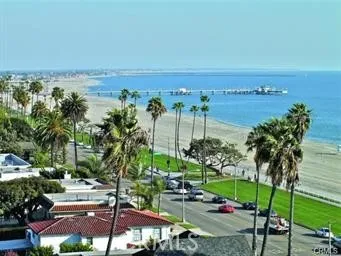 Actual Views from The Versailles, Historic BELMONT HEIGHTS 90803 atope Bluff Park