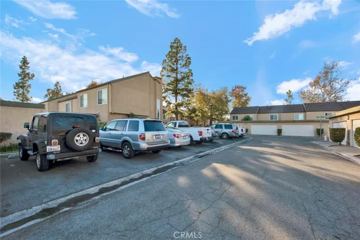 Tons of guest parking