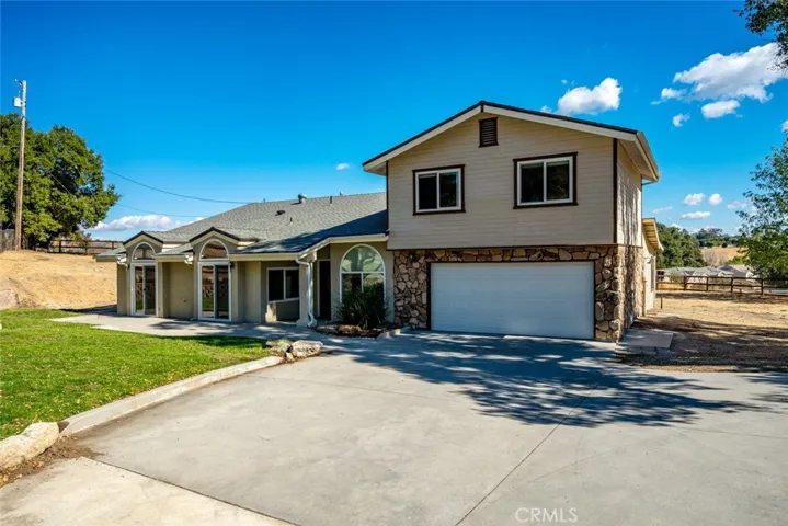 9190 La Paz Road, Atascadero, California 93422