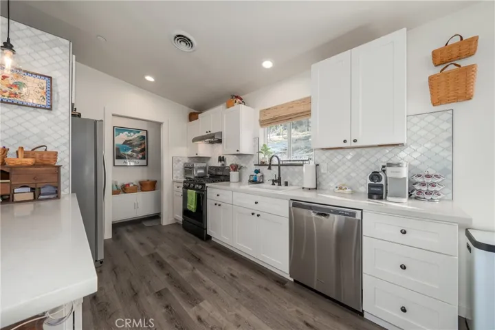 9911 Monte Cristo Drive, Kelseyville, California 95451