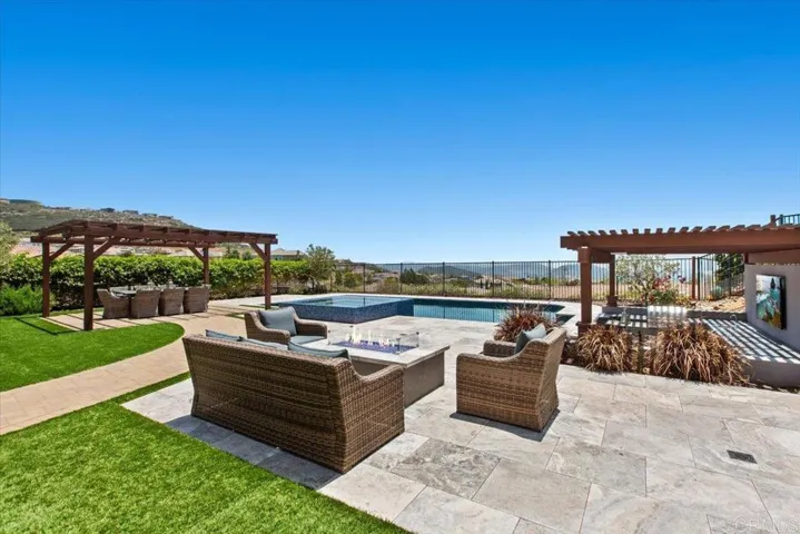 887 Pearl Drive, San Marcos, California 92078