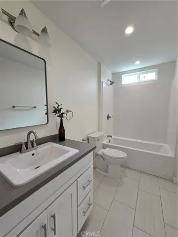 12036 Roscoe Boulevard, North Hollywood, California 91605