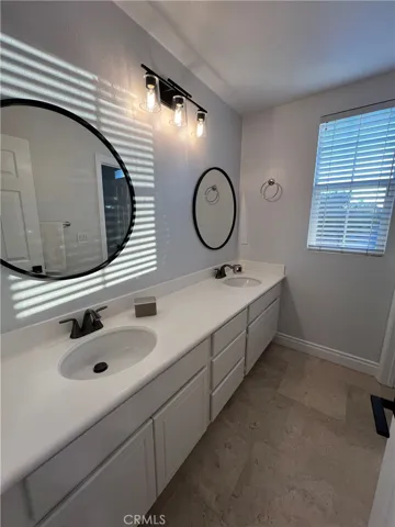 18 Reston Way, Ladera Ranch, California 92694