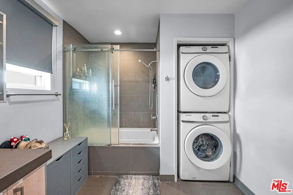 1234 Wilshire Boulevard 330, Los Angeles, California 90017 home-pic-56