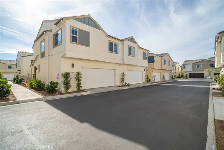 215 Foliage Pl, Fallbrook, California 92028