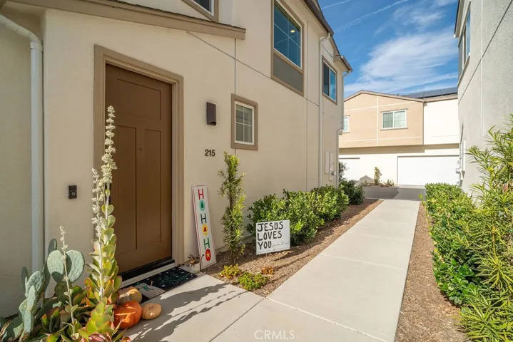 215 Foliage Pl, Fallbrook, California 92028
