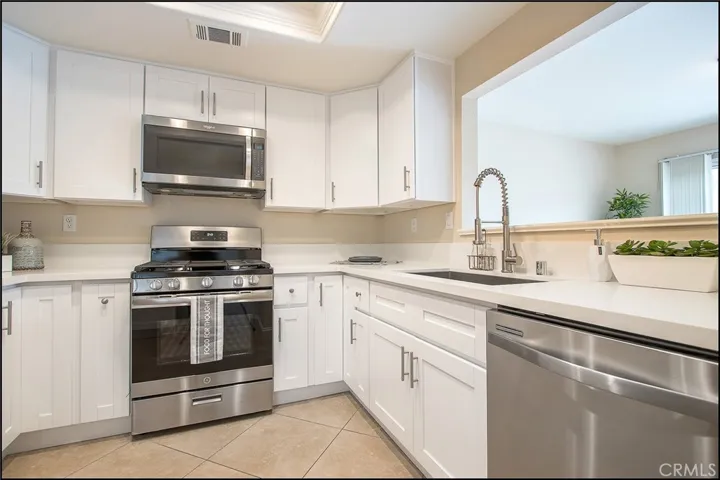 21035 Jenner, Lake Forest, California 92630