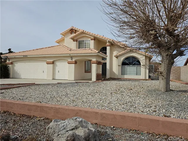 27600 Silver Lakes Parkway, Helendale, California 92342