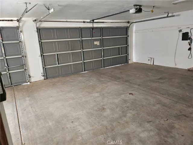 27600 Silver Lakes Parkway, Helendale, California 92342