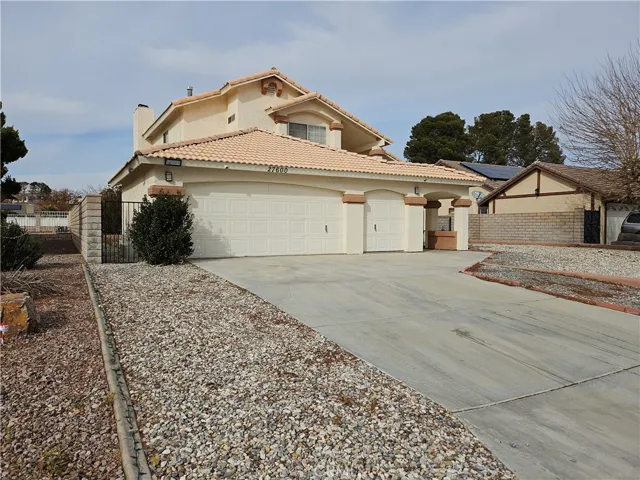 27600 Silver Lakes Parkway, Helendale, California 92342