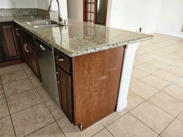 27600 Silver Lakes Parkway, Helendale, California 92342