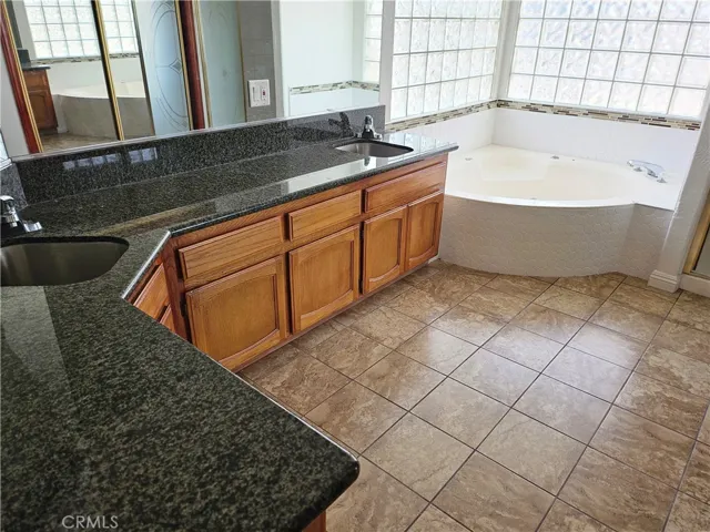 27600 Silver Lakes Parkway, Helendale, California 92342