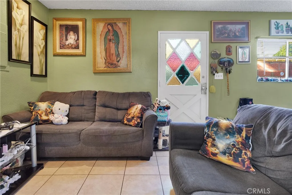 470 E Home Street, Long Beach, California 90805 home-pic-30