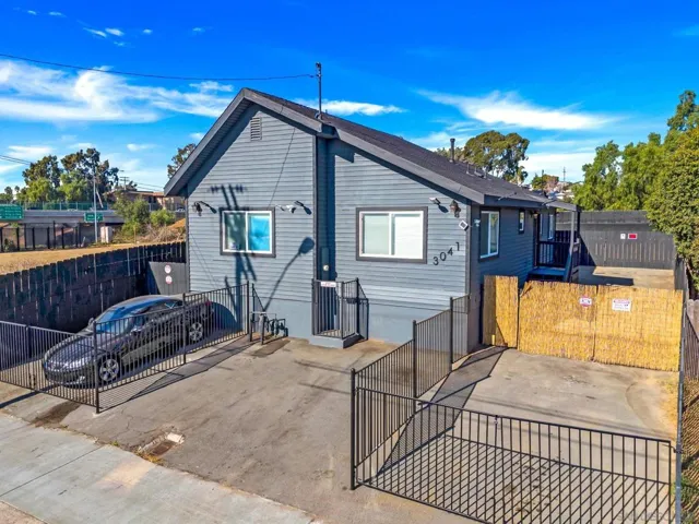 3041 F St, San Diego, California 92102