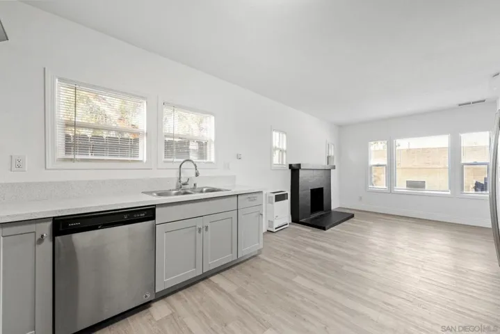 3041 F St, San Diego, California 92102